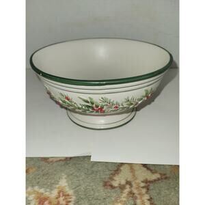 Yankee Candle Company Christmas Holly Berry Large Potpourri Console Bowl Decor